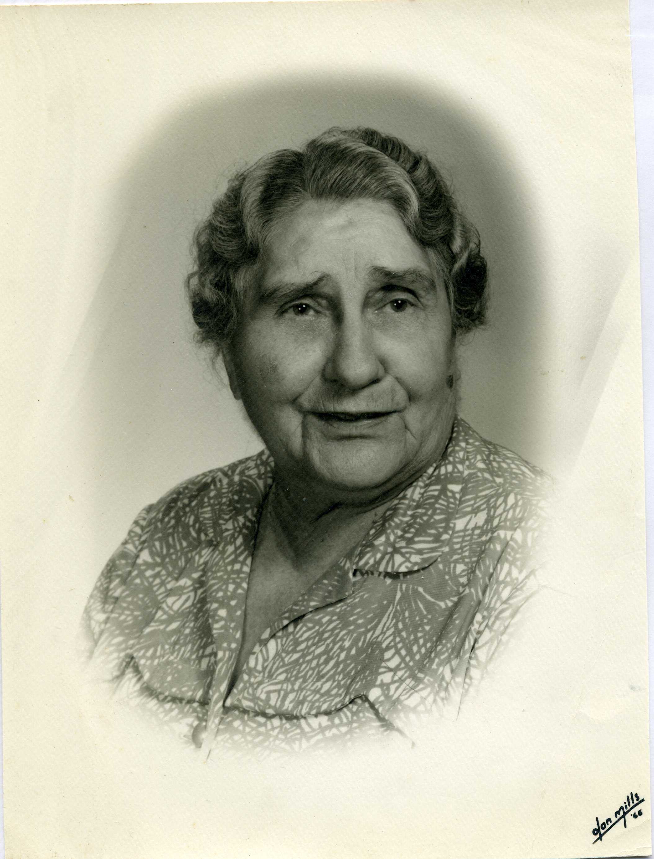 02-1Berta Taylor.jpg